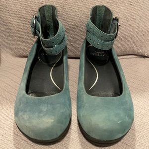 Dansko Lois Ankle Strap Shoes, size 39